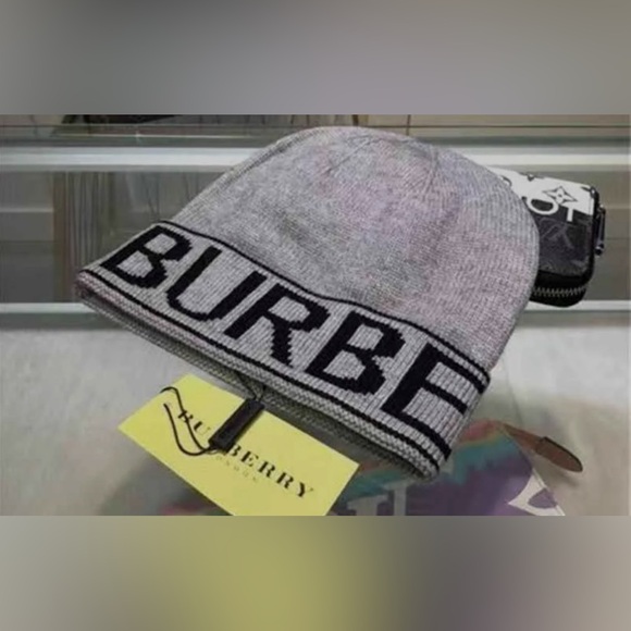 Burberry unisex beanie hat - Picture 13 of 13